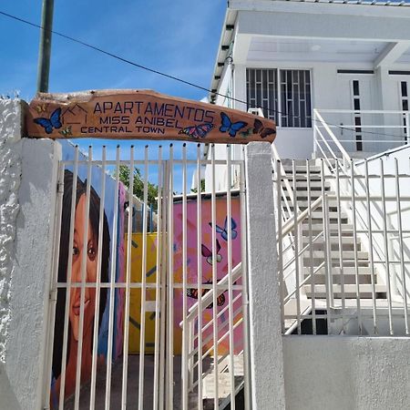 Posada Miss Anibel Central Town San Andres  Exterior photo